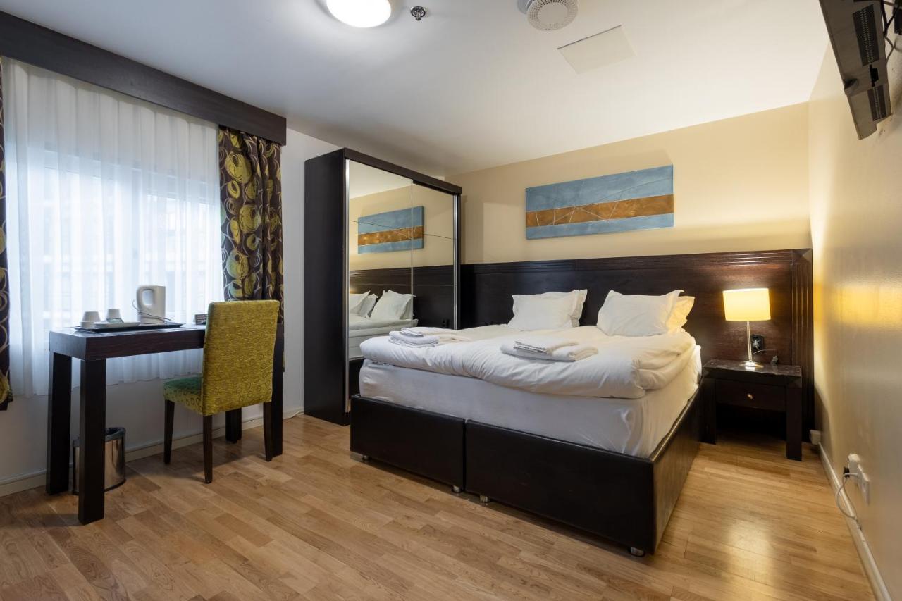 Hotel Park &